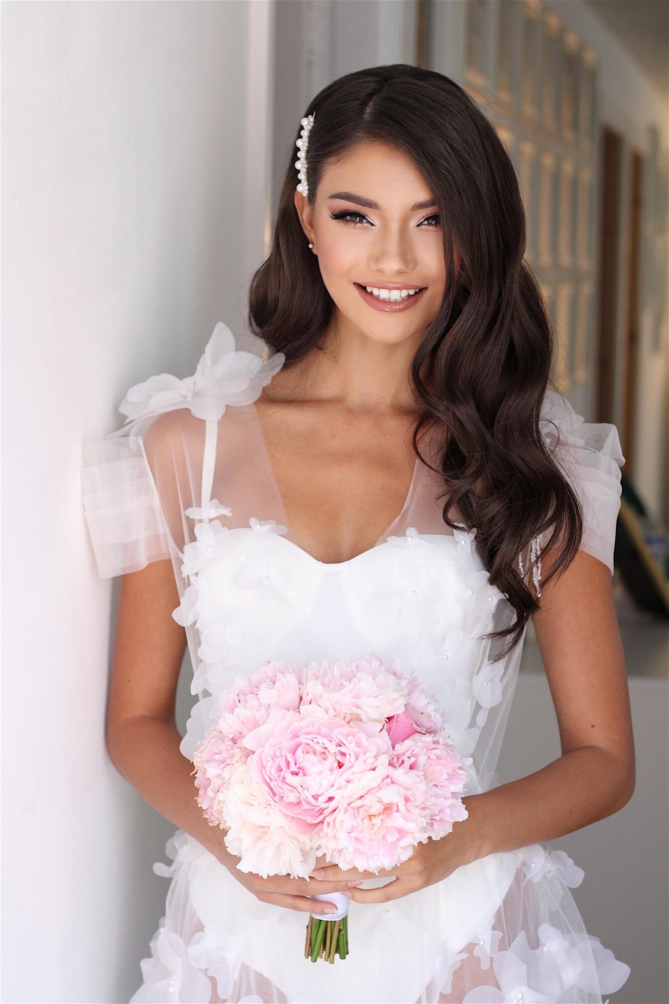 Preview image for post: Elevate Your Bridal Morning with Our Makeup and Hairstyling services